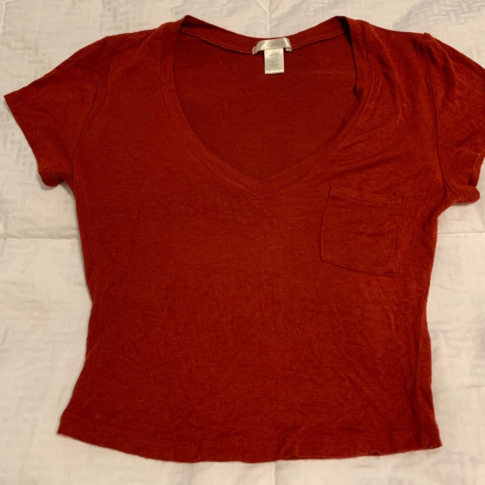 V-NECK SHIRT